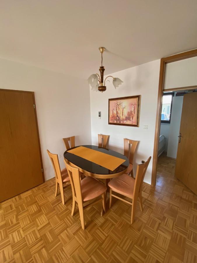 Moni Apartment ปอร์โตรอซ ภายนอก รูปภาพ