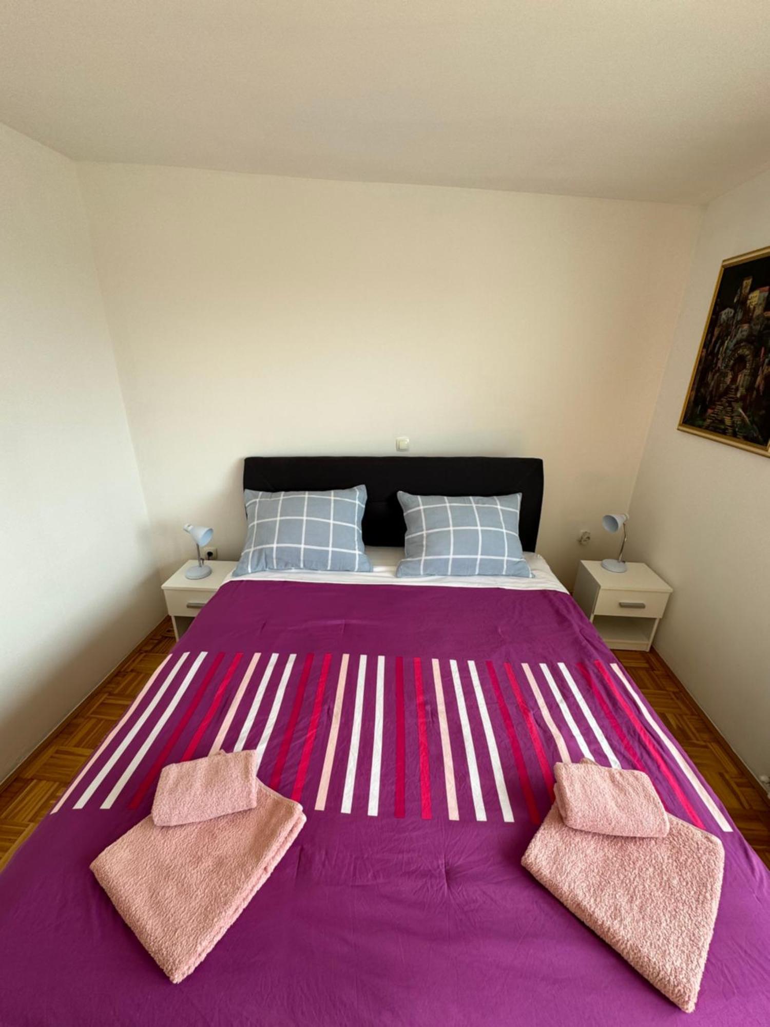 Moni Apartment ปอร์โตรอซ ภายนอก รูปภาพ